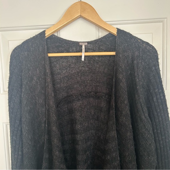 Free People Women’s Knit Open Front Duster Grey Lightweight Size Small - Picture 2 of 10